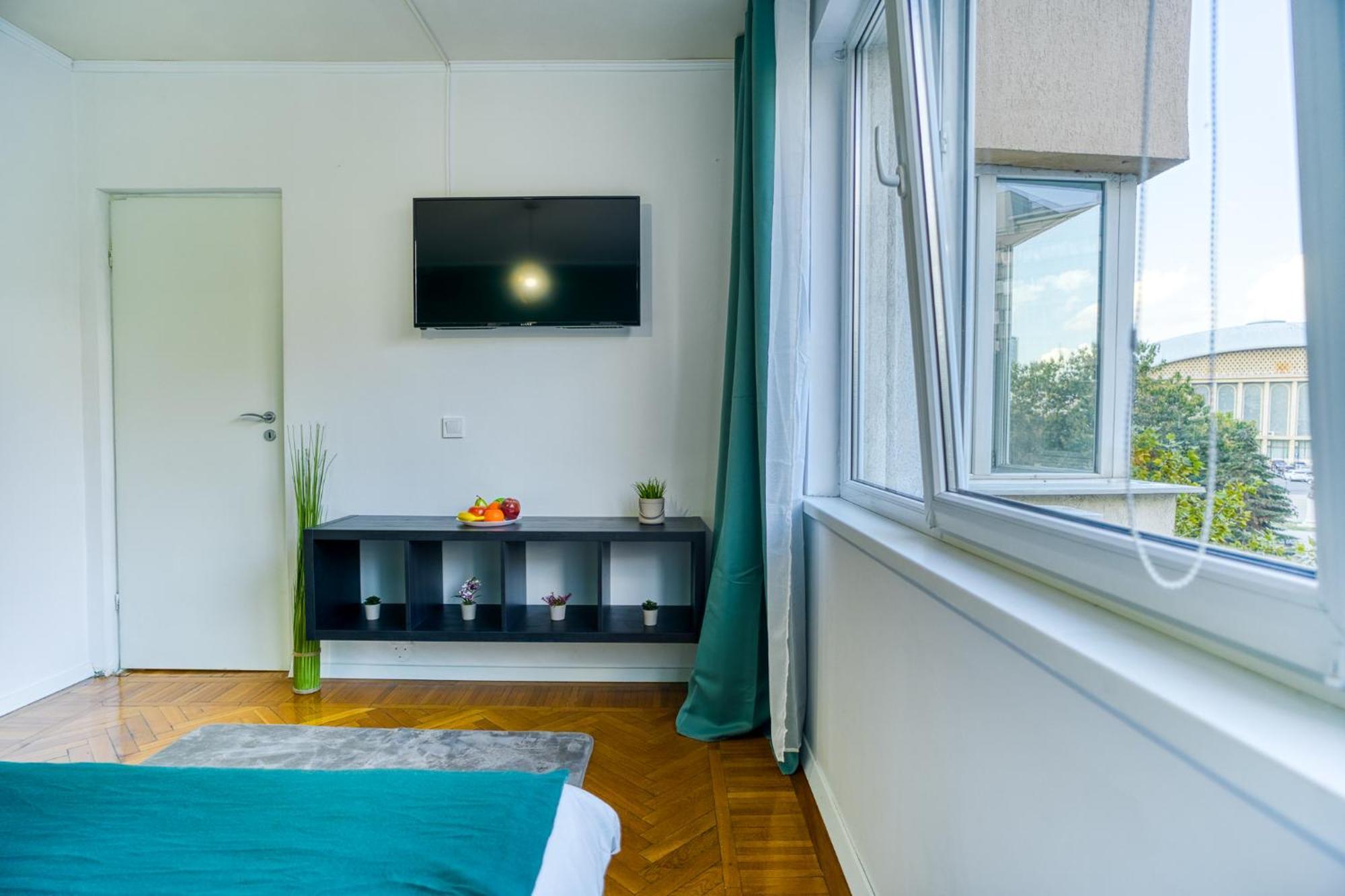 Hacienda Royal Palace - Central Designer Apartment Bucureşti Eksteriør bilde